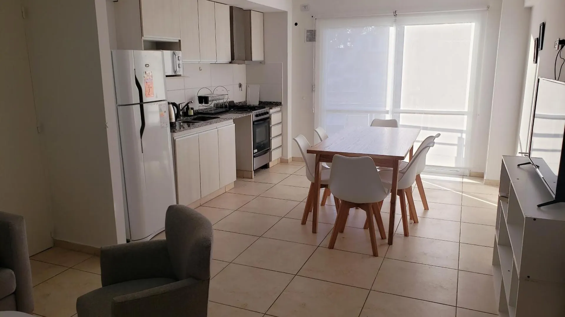Excellent Apartment In A Quiet Corner Of The City  Μεντόζα